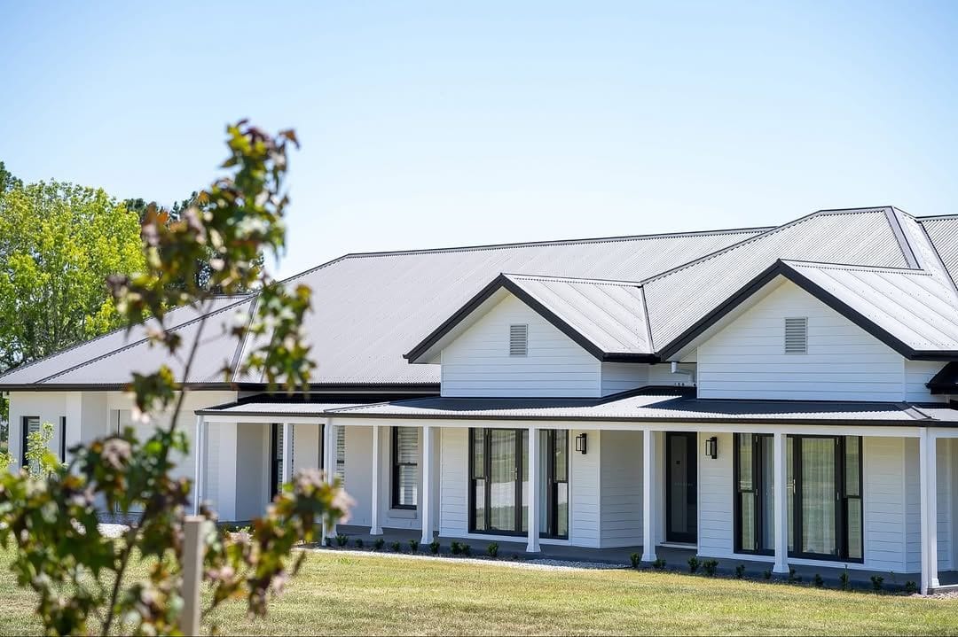 Modern residence exterior repainted in the Maitland area